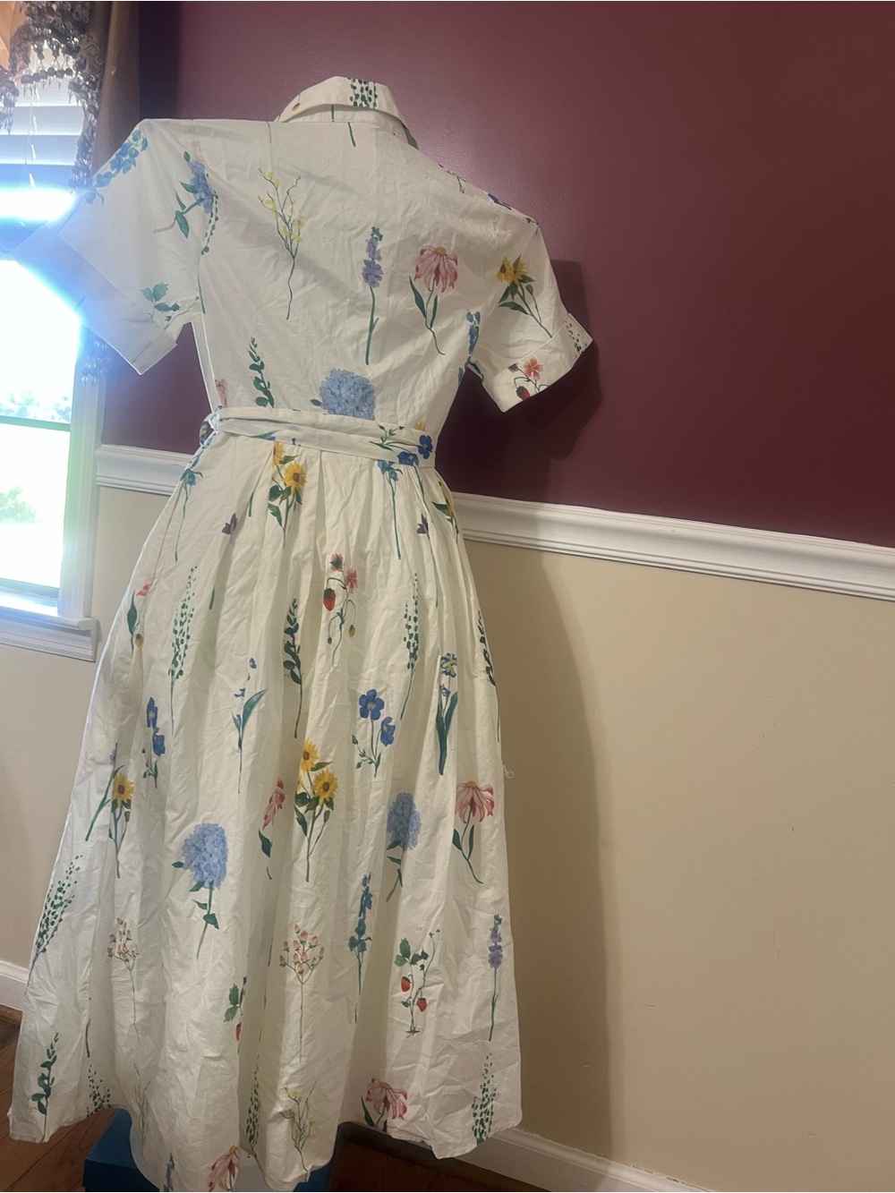 entro White Floral Button-Front Midi Dress - Picture 3 of 8